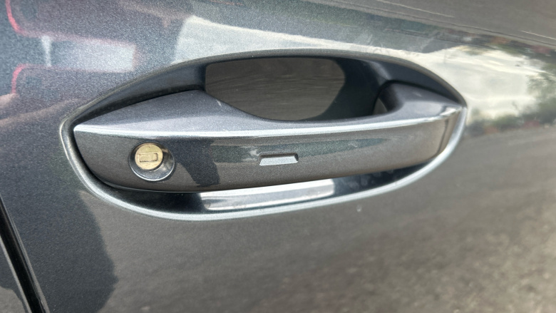 CUPRA Leon 1.5 eTSI 150 V2 5dr DSG Petrol Hatchback